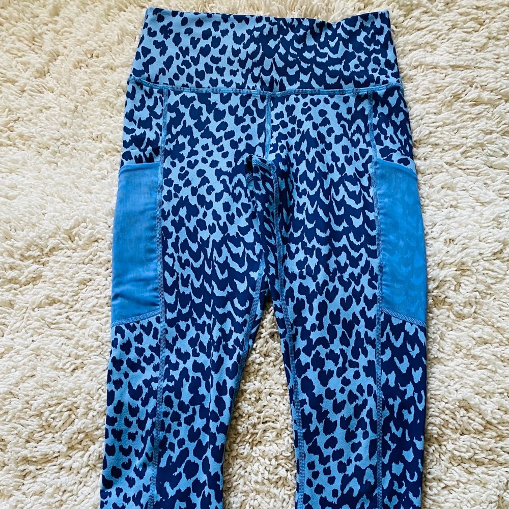 Fabletics powerhold size small blue color